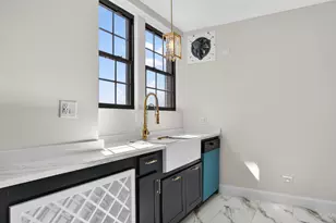 6901 S Oglesby Ave, Chicago, IL 60649 - Photo 27