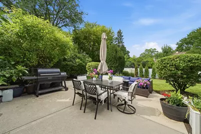 626 E Golf Road, Libertyville, IL 60048 - Photo 31