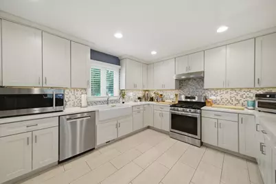 626 E Golf Road, Libertyville, IL 60048 - Photo 7