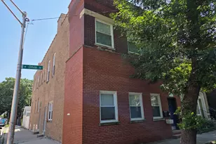 2333 W Ohio St, Chicago, IL 60612 - Photo 1