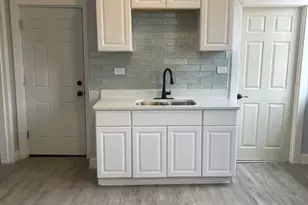 2333 W Ohio St, Chicago, IL 60612 - Photo 5