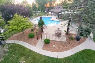 8235 Poplar Ln, Palos Hills, IL 60465 - Photo 23