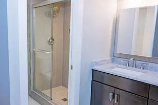 8235 Poplar Ln, Palos Hills, IL 60465 - Photo 17