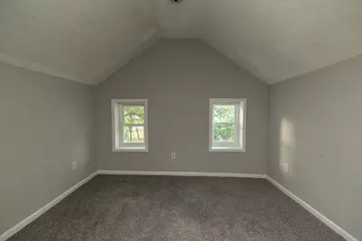 622 E Mulberry Street, Bloomington, IL 61701 - Photo 15