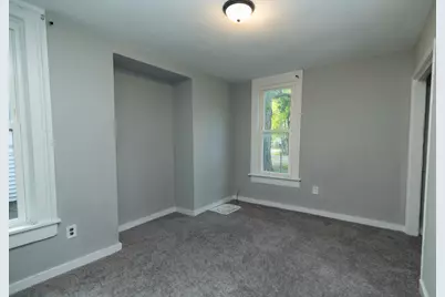 622 E Mulberry Street, Bloomington, IL 61701 - Photo 7