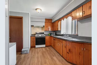 895 N 5th Avenue, Kankakee, IL 60901 - Photo 5