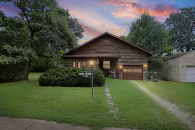811 S Lincoln Boulevard, Centralia, IL 62801 - Photo 1