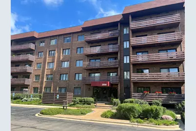 2000 Chestnut Avenue #207, Glenview, IL 60025 - Photo 15