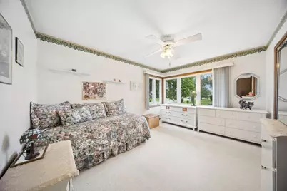 8231 W Berwyn Avenue, Chicago, IL 60656 - Photo 15
