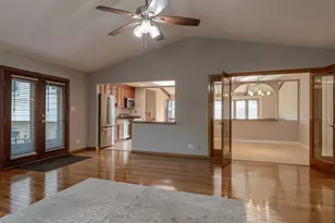 5639 N Manor Ln, Norwood Park, IL 60631 - Photo 9