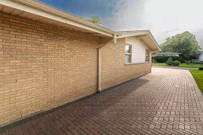 5639 N Manor Lane, Norwood Park, IL 60631 - Photo 25