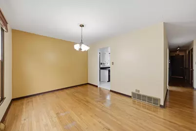1025 Belair Drive, Darien, IL 60561 - Photo 9