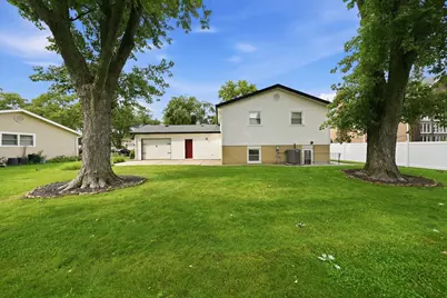 1025 Belair Drive, Darien, IL 60561 - Photo 3