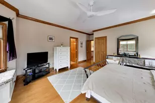 5837 N Virginia Ave, Chicago, IL 60659 - Photo 19