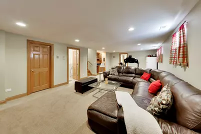 5837 N Virginia Avenue, Chicago, IL 60659 - Photo 31