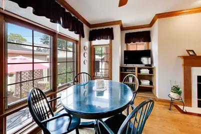 5837 N Virginia Avenue, Chicago, IL 60659 - Photo 15