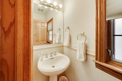 5837 N Virginia Avenue, Chicago, IL 60659 - Photo 27