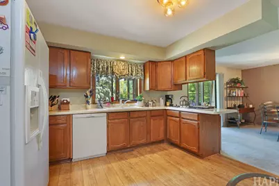 1702 Breezy Lawn Road, Spring Grove, IL 60081 - Photo 9