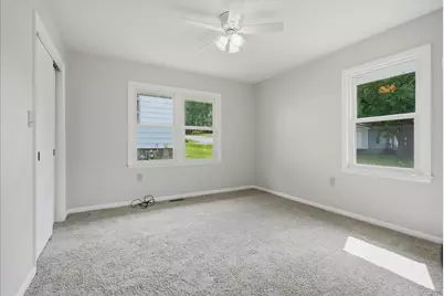 1000 E Jefferson Street, Clifton, IL 61727 - Photo 5