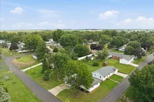 1000 E Jefferson St, Clifton, IL 61727 - Photo 27