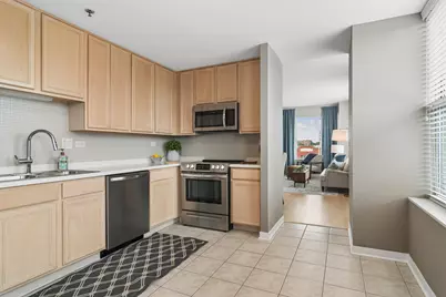 77 S Evergreen Avenue #401, Arlington Heights, IL 60005 - Photo 11