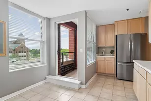 77 S Evergreen Ave, Arlington Heights, IL 60005 - Photo 9