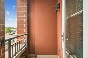 77 S Evergreen Ave, Arlington Heights, IL 60005 - Photo 19