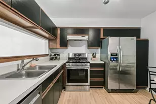2007 N Coldspring Rd, Arlington Heights, IL 60004 - Photo 11