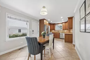 212 N Jackson Rd, Clarendon Hills, IL 60514 - Photo 5