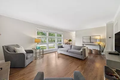 212 N Jackson Road, Clarendon Hills, IL 60514 - Photo 3