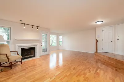 1891 Fox Run Drive #A1, Elk Grove Village, IL 60007 - Photo 9