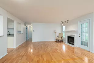 1891 Fox Run Dr, Elk Grove Village, IL 60007 - Photo 7