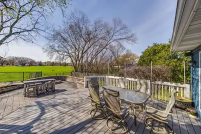 2326 W Weathersfield Way, Schaumburg, IL 60193 - Photo 23
