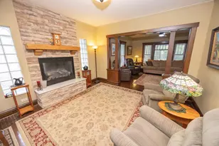 811 Farragut Pl, Joliet, IL 60435 - Photo 7