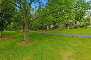 2528 Sun Valley Rd, Lisle, IL 60532 - Photo 65