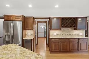 2528 Sun Valley Rd, Lisle, IL 60532 - Photo 15