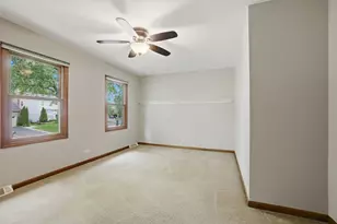 2528 Sun Valley Rd, Lisle, IL 60532 - Photo 33