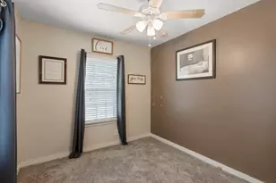 822 N Madison St, Woodstock, IL 60098 - Photo 21