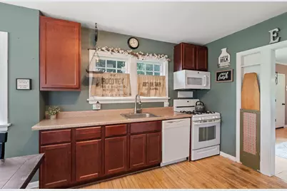 822 N Madison Street, Woodstock, IL 60098 - Photo 9