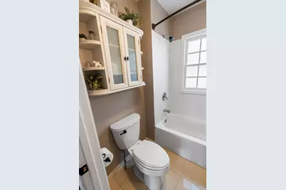 822 N Madison Street, Woodstock, IL 60098 - Photo 15