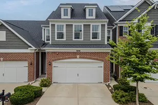 164 Roslyn Pl, Bloomingdale, IL 60108 - Photo 1