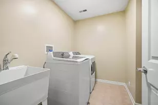 2645 Chelsey St, Buffalo Grove, IL 60089 - Photo 13