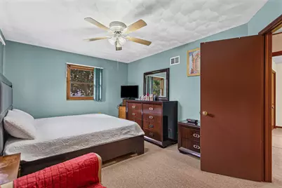 3245 Gilboa Avenue, Zion, IL 60099 - Photo 13