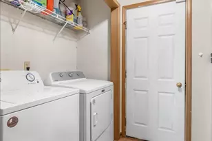 45 N Aspen Dr, Cortland, IL 60112 - Photo 15