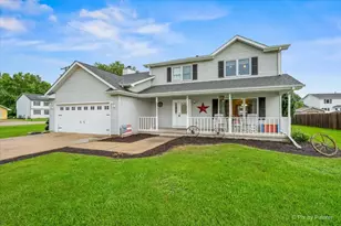 45 N Aspen Dr, Cortland, IL 60112 - Photo 3