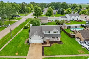 45 N Aspen Dr, Cortland, IL 60112 - Photo 37