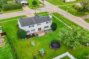 45 N Aspen Dr, Cortland, IL 60112 - Photo 31