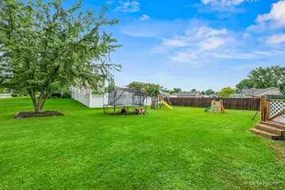 45 N Aspen Drive, Cortland, IL 60112 - Photo 29
