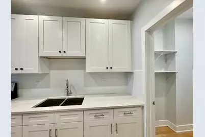 4853 W Augusta Boulevard #2, Chicago, IL 60651 - Photo 7