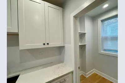 4853 W Augusta Boulevard #2, Chicago, IL 60651 - Photo 11